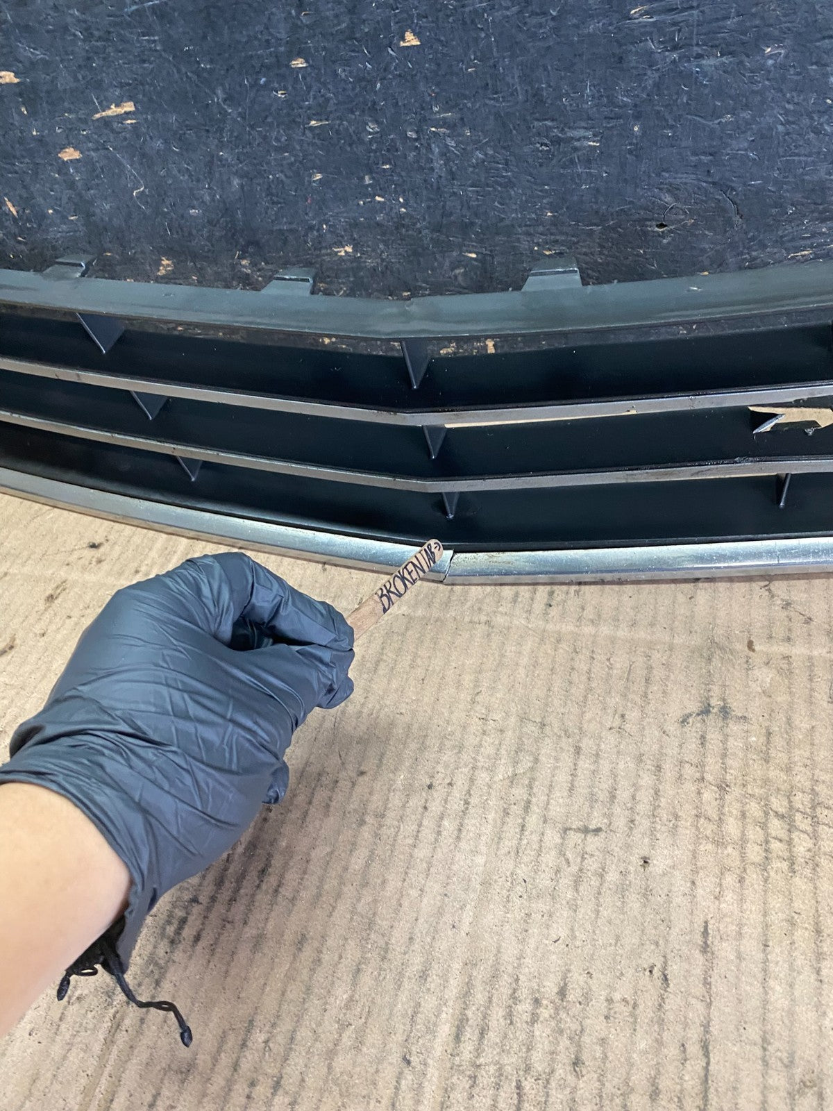 2010 2011 2012 Lincoln MKT Lower Bumper Grill Grille Q0677 DG6