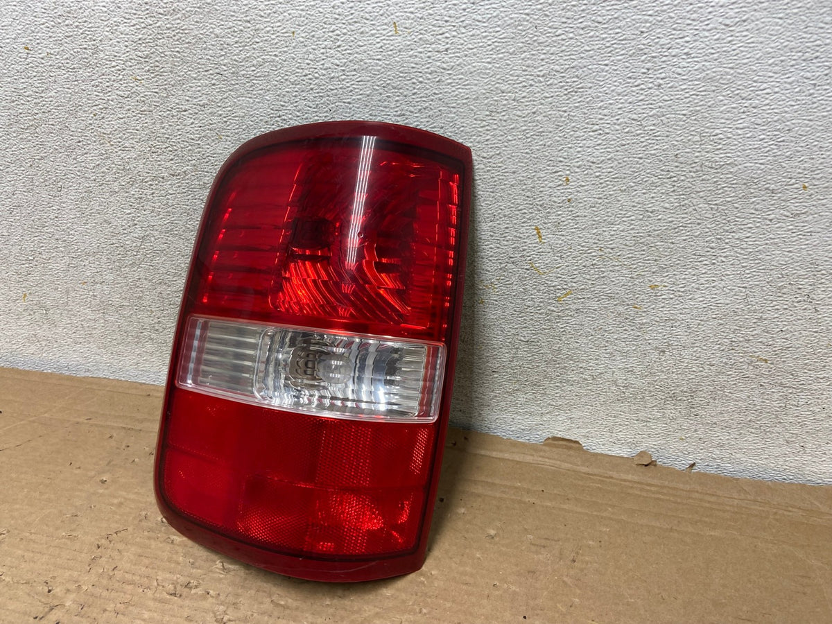 2004 to 2008 Ford F150 F-150 Left Driver LH Side Tail Light AH9027 LK2