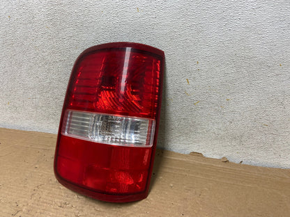 2004 to 2008 Ford F150 F-150 Left Driver LH Side Tail Light AH9027 LK2