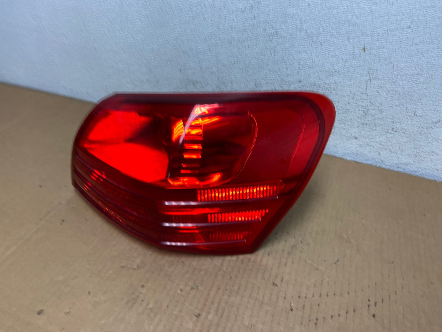 2008 to 2015 Nissan Rogue Right Passenger Rh Side Tail Light AD0889 LK1