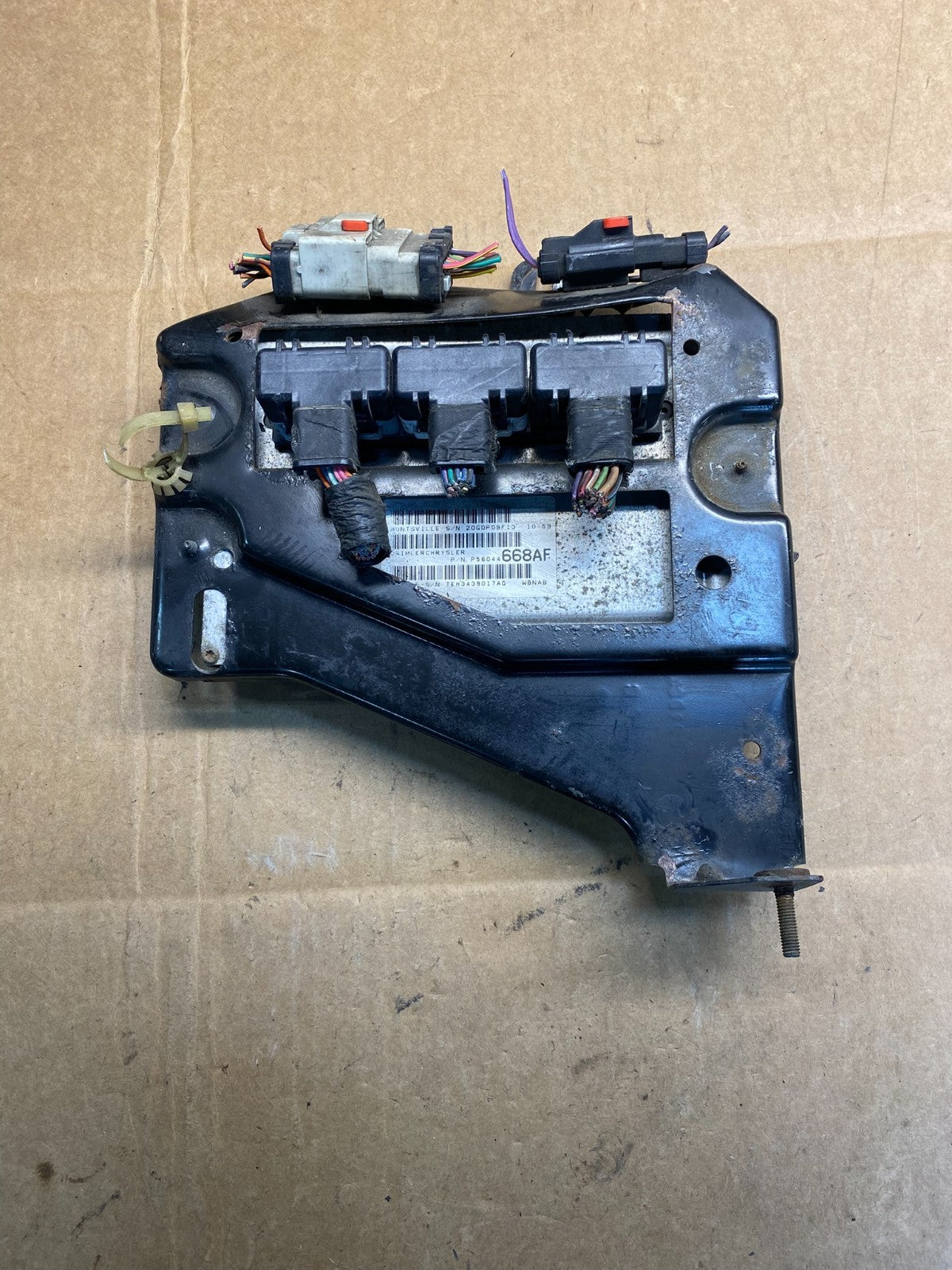 2000 Jeep Grand Cherokee 4.0L Ecm Ecu Computer Module AB3761 DG0