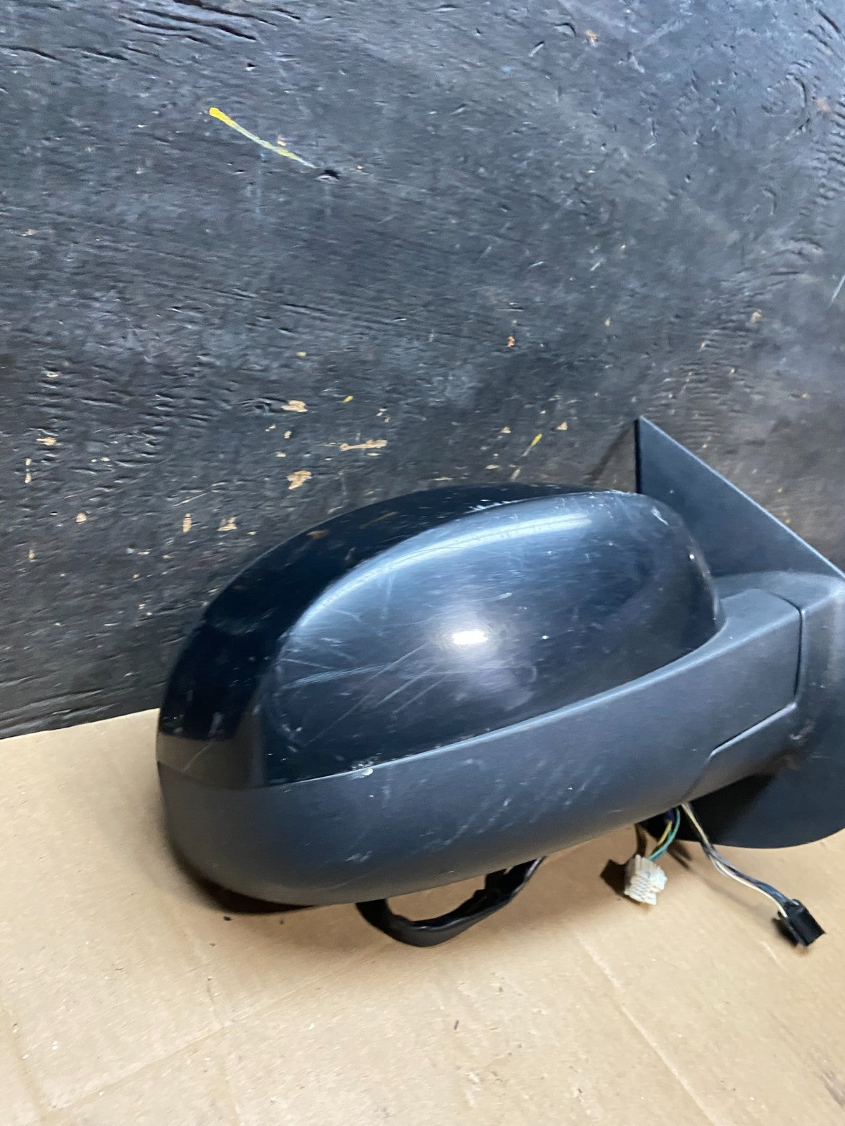 2007-2013 Chevrolet Tahoe Silverado Suburban Right Turn Signal Mirror U6213 DG2
