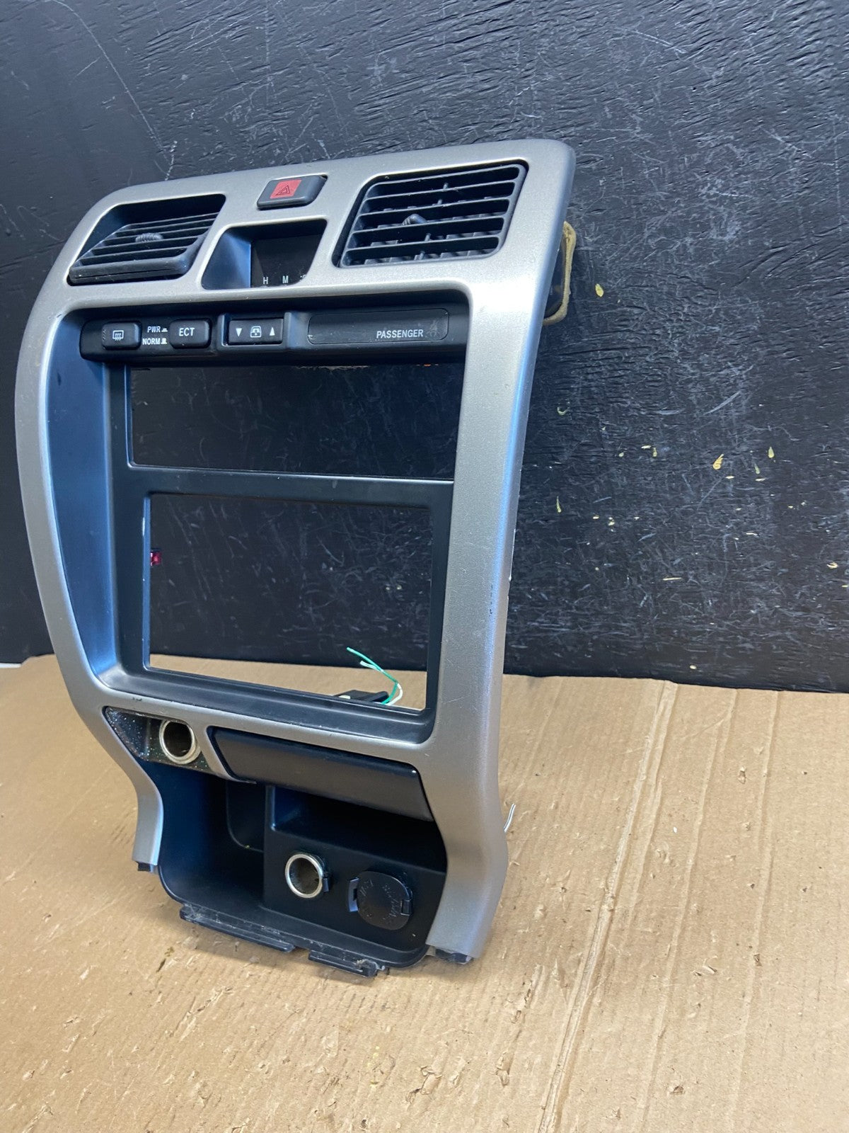 1998 to 2002 Toyota 4Runner Center Dash Radio Trim Bezel Vents AE4081 DG2