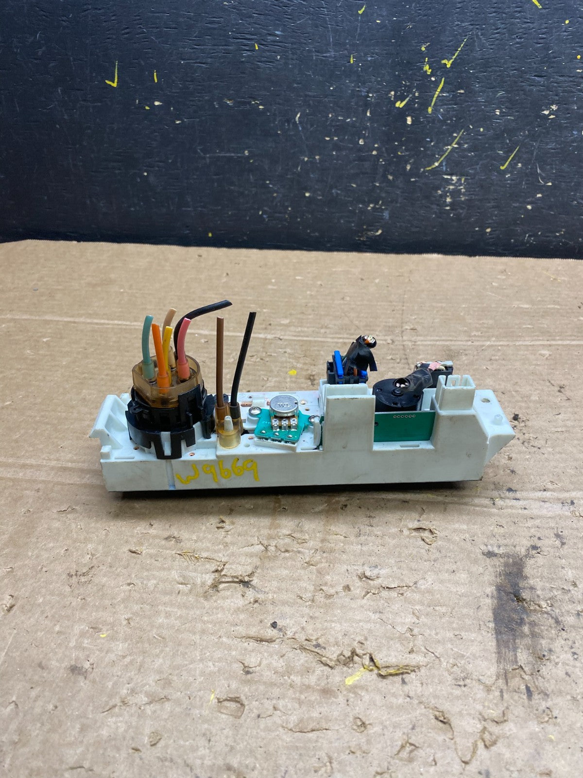 2008-2010 Chevrolet Express 1500 2500 3500 Climate Control Panel w9669 DG4