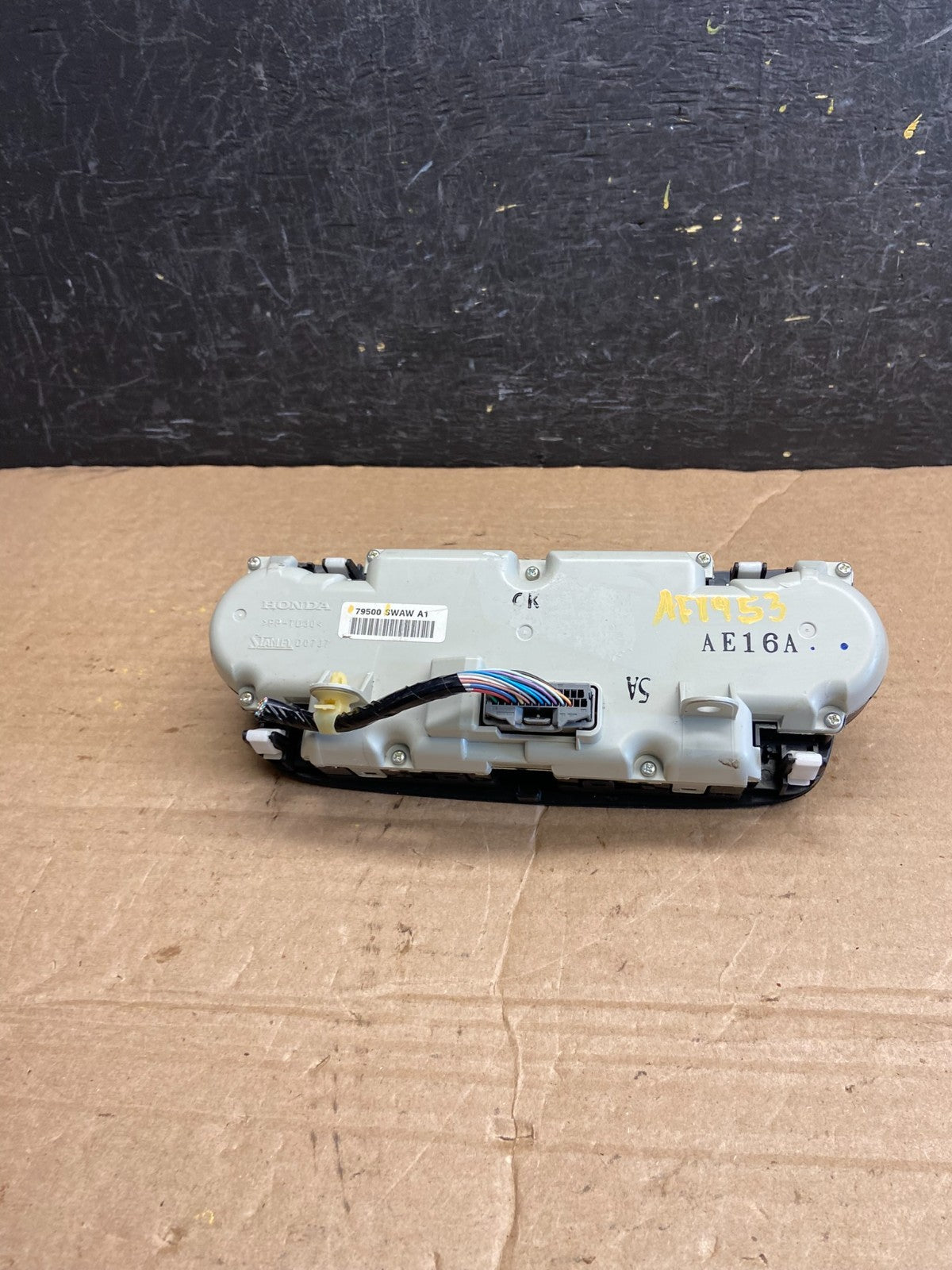 2007 to 2011 Honda CRV Manual A/C Climate Control Module 79500SWAA1 AF1953 DG3