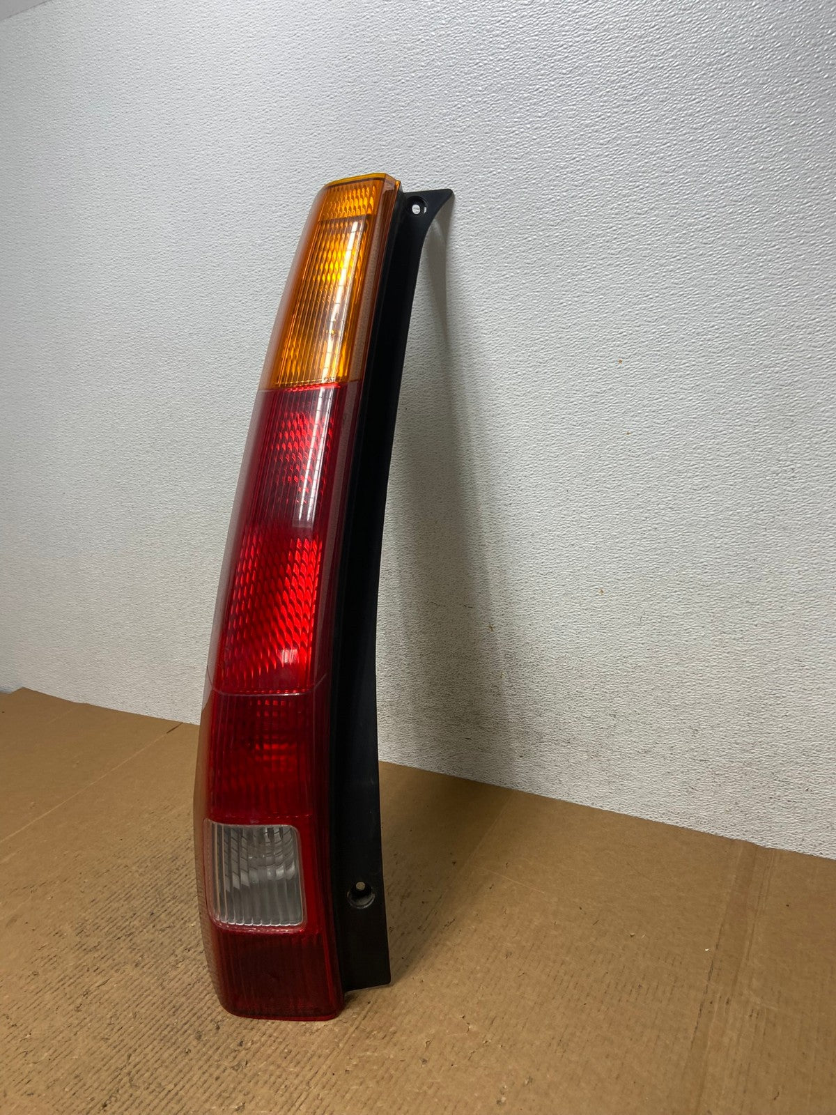 2002 2003 2004 Honda Crv Cr-v Left Driver Lh Tail Light AE1531 LK1