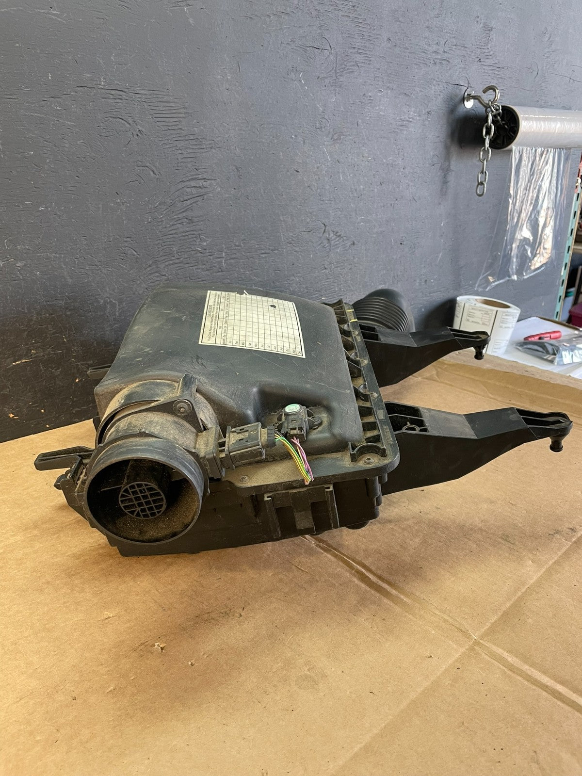 2010 to 2018 Mercedes-Benz Sprinter 2500 3.0L Air Cleaner Box AE0877 DG2
