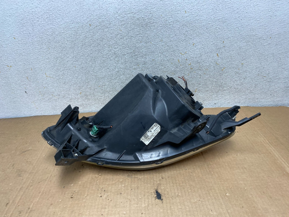 2002 to 2004 Honda Crv Cr-v Left Driver Halogen Headlight AI8809 DW4