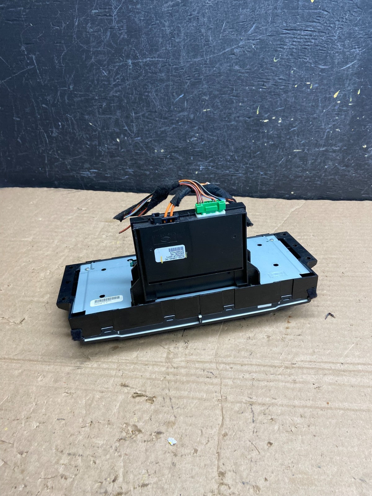 2008 2009 2010 Land Rover LR2 Stereo Radio Amplifier Unit Amp Module AF2231 DW4