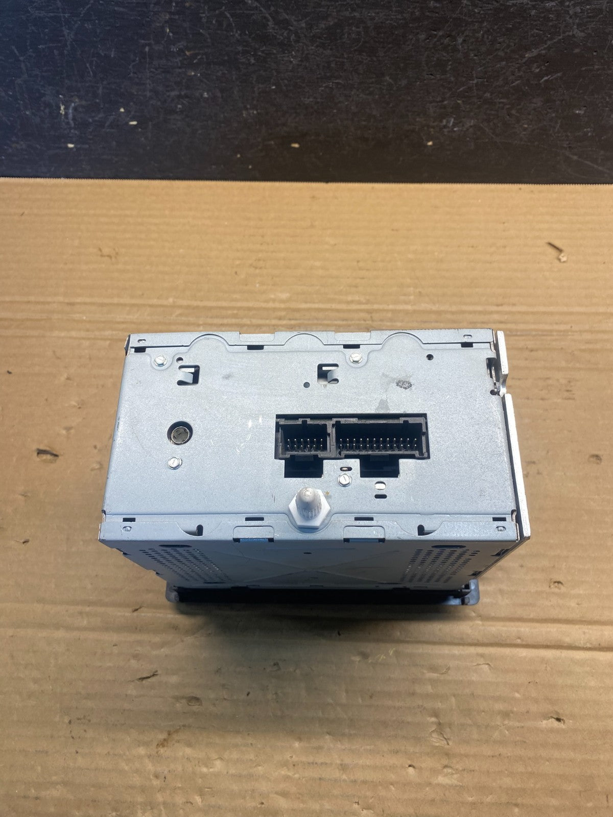2005 to 2012 Chevrolet Colorado AM/FM Radio Receiver AE4786 DG5