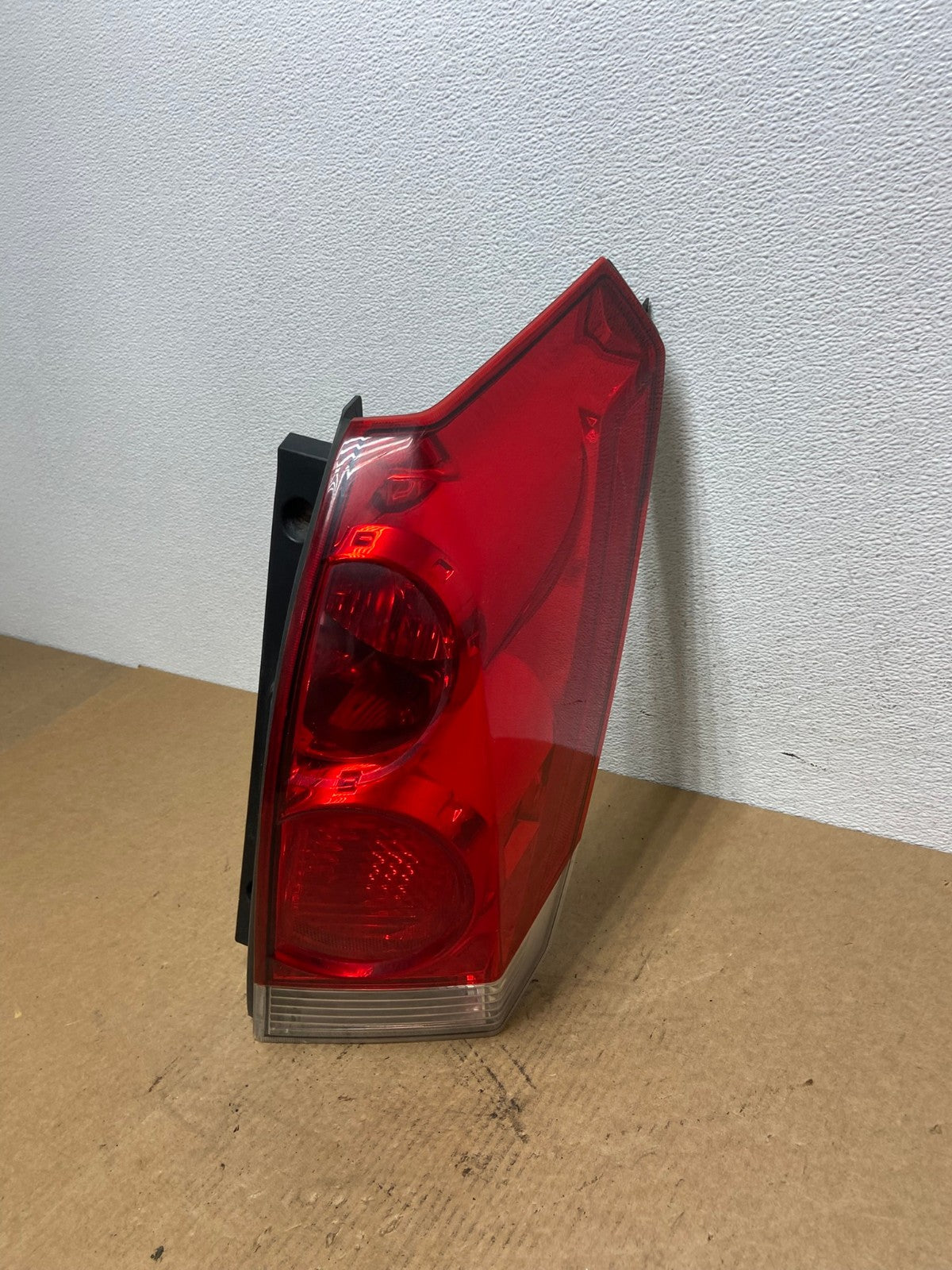 2004 to 2009 Nissan Quest Right Passenger RH Side Tail Light AC2937 LK0