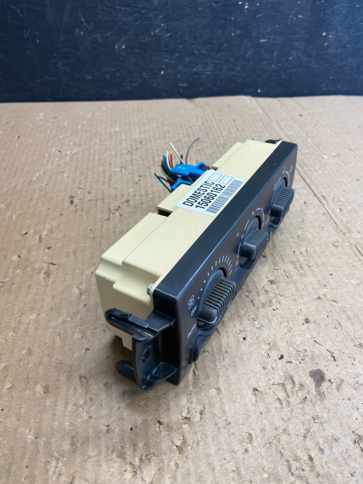 1999 to 2002 Chevrolet Silverado HVAC Heater Climate Control Module AE4114 DG1