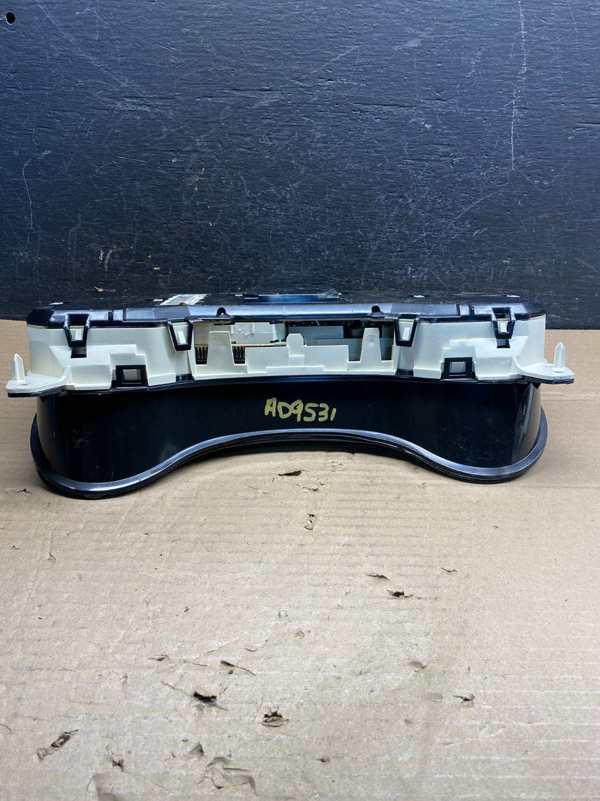 1999 2004 Chevrolet S10 Blazer Cluster Gauge Speedometer AD9531 DG4