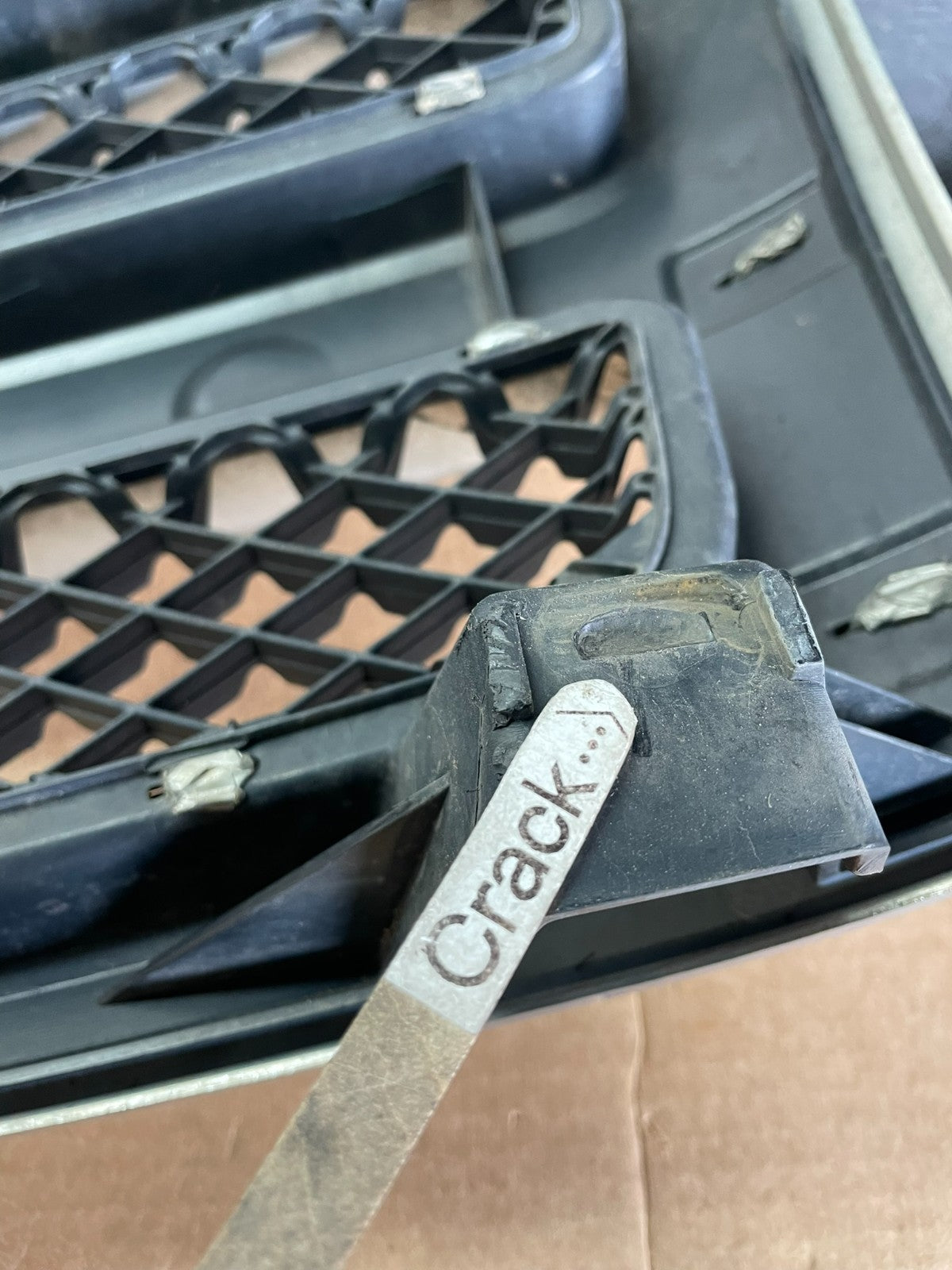 2007 to 2013 Chevrolet Silverado 1500 Front Chrome Grille Grill AG0855 DG5