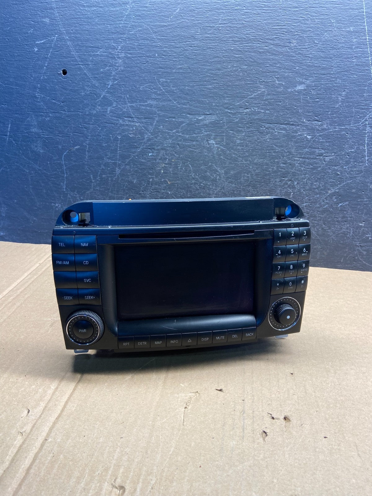 2003 to 2006 Mercedes S430 S500 Radio Navigation Screen Display ae2272 DG0