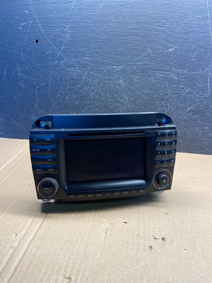 2003 to 2006 Mercedes S430 S500 Radio Navigation Screen Display ae2272 DG0