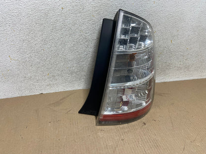 2006 to 2009 Toyota Prius Tail Light Right Passenger Side AH6757 LK1