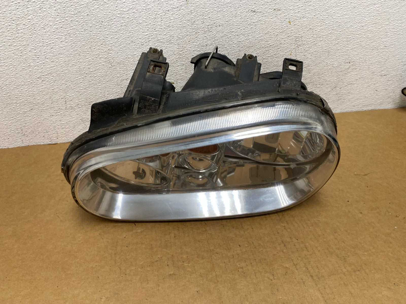 1997-2003 Volkswagen Golf MK4 Left Driver LH Side Halogen Headlight AD4476 DW0