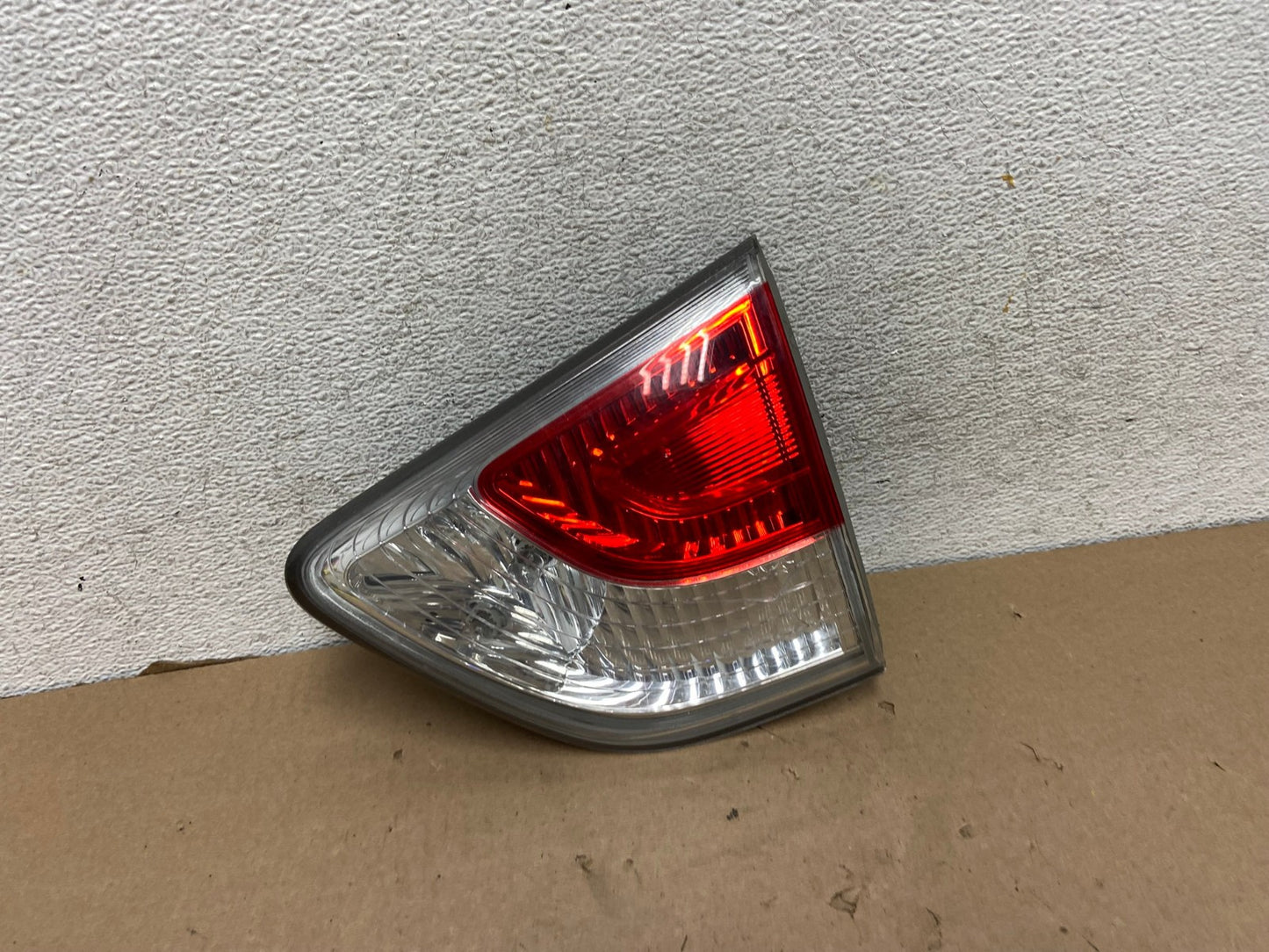 2013 to 2016 Nissan Pathfinder Right Passenger Inner Tail light AG4175 LK0