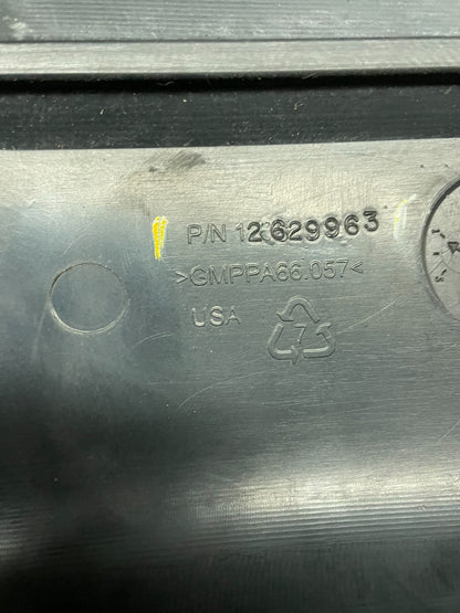 2007 to 2008 GMC Acadia 3.6L VVT Engine Cover Shield OEM V2949 DG8