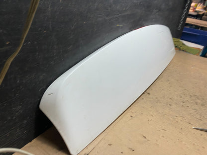 2011 to 2016 Chrysler Town & Country Rear Back Wing Spoiler t9499 DG2