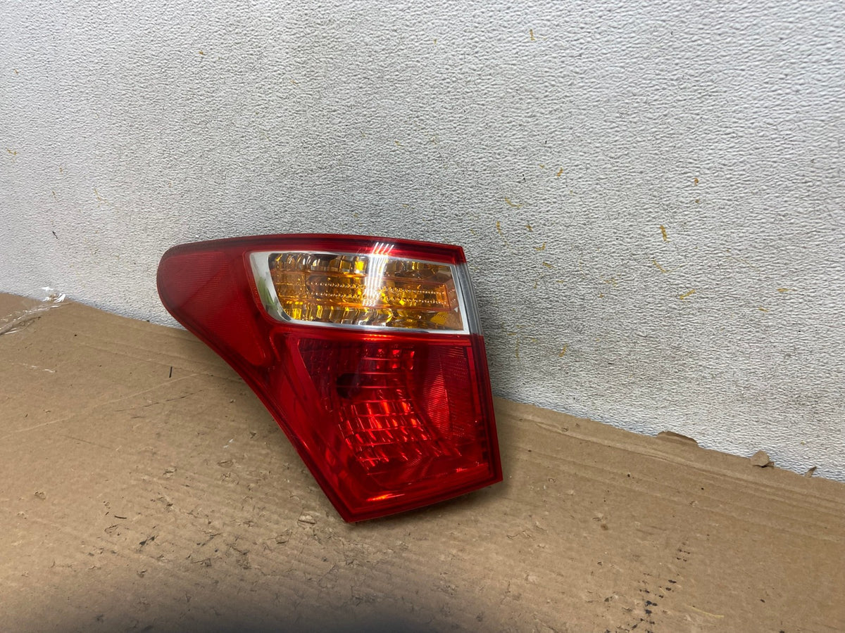 2007 to 2012 Hyundai Veracruz Tail Light Left Driver LH AH9252 LK2