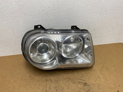 2005 to 2010 Chrysler 300C Right Passenger RH Side Halogen Headlight AC3319 DW0