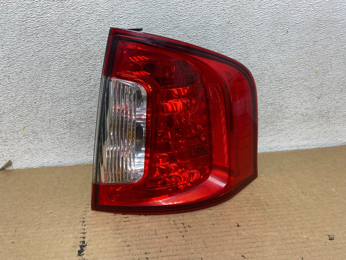 2011 2012 2013 2014 Ford Edge Right Passenger RH Side Tail light AH4092 DW0