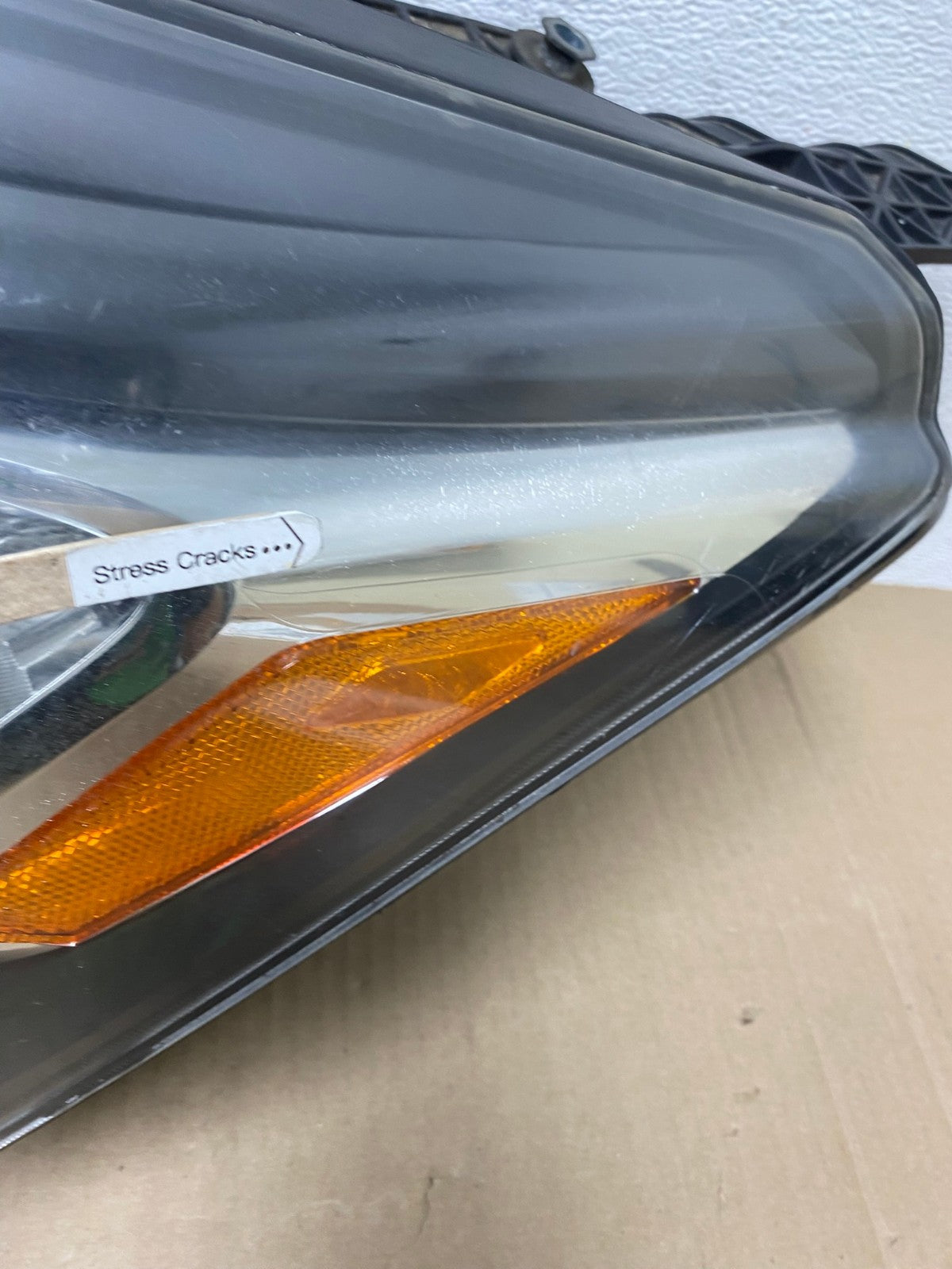 2013-2017 Chevrolet Traverse Left Driver LH Side Headlight Halogen AE9685 LK4