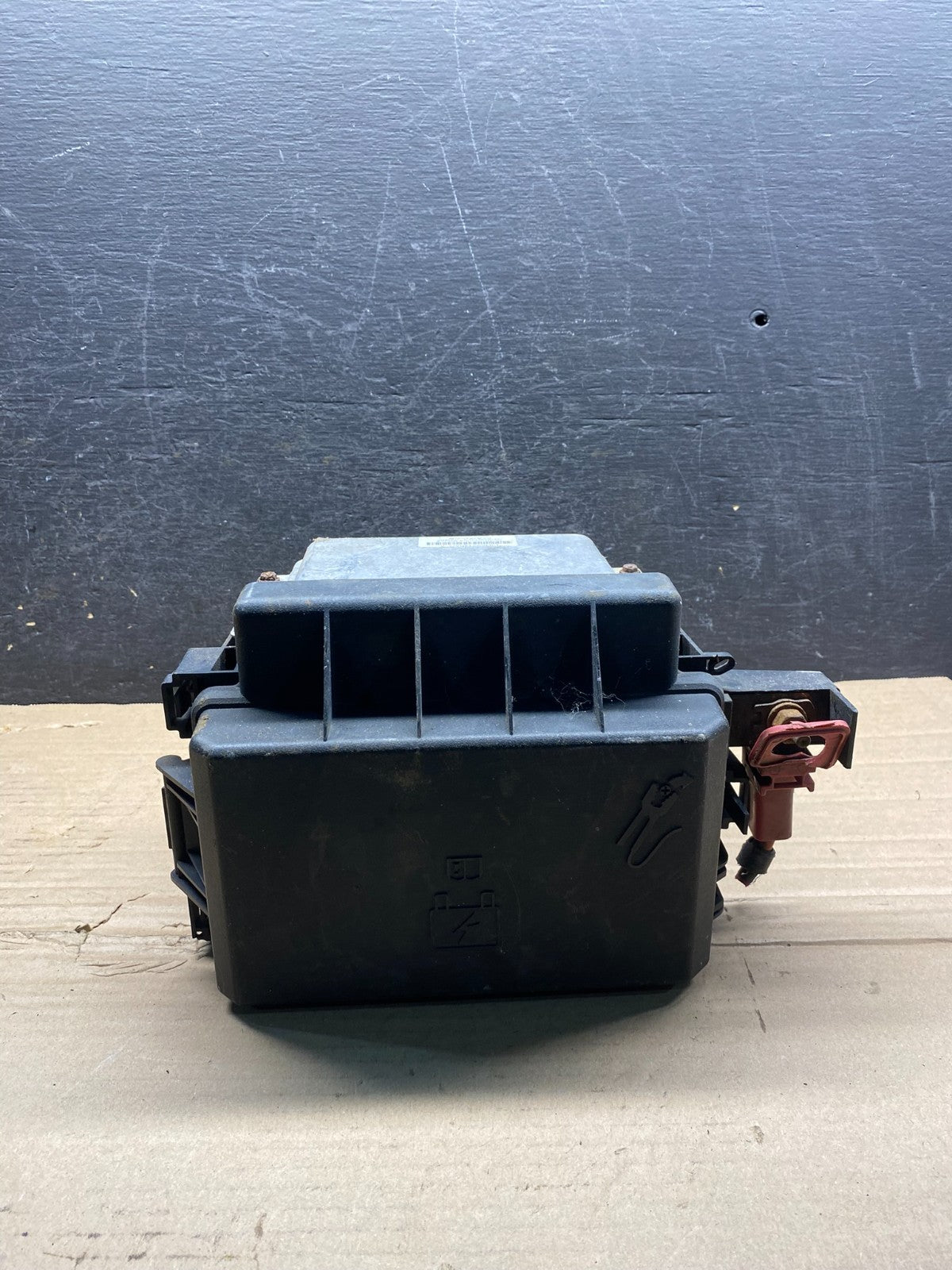 2006 2007 Dodge Charger Fuse Box Body Control Module BCM AH9588 DG3