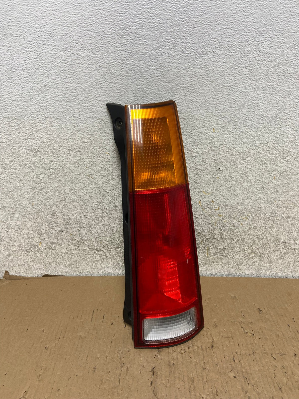 1997 1998 1999 2000 2001 Honda Crv Cr-v Right Passenger Tail Light AH2889 LK0