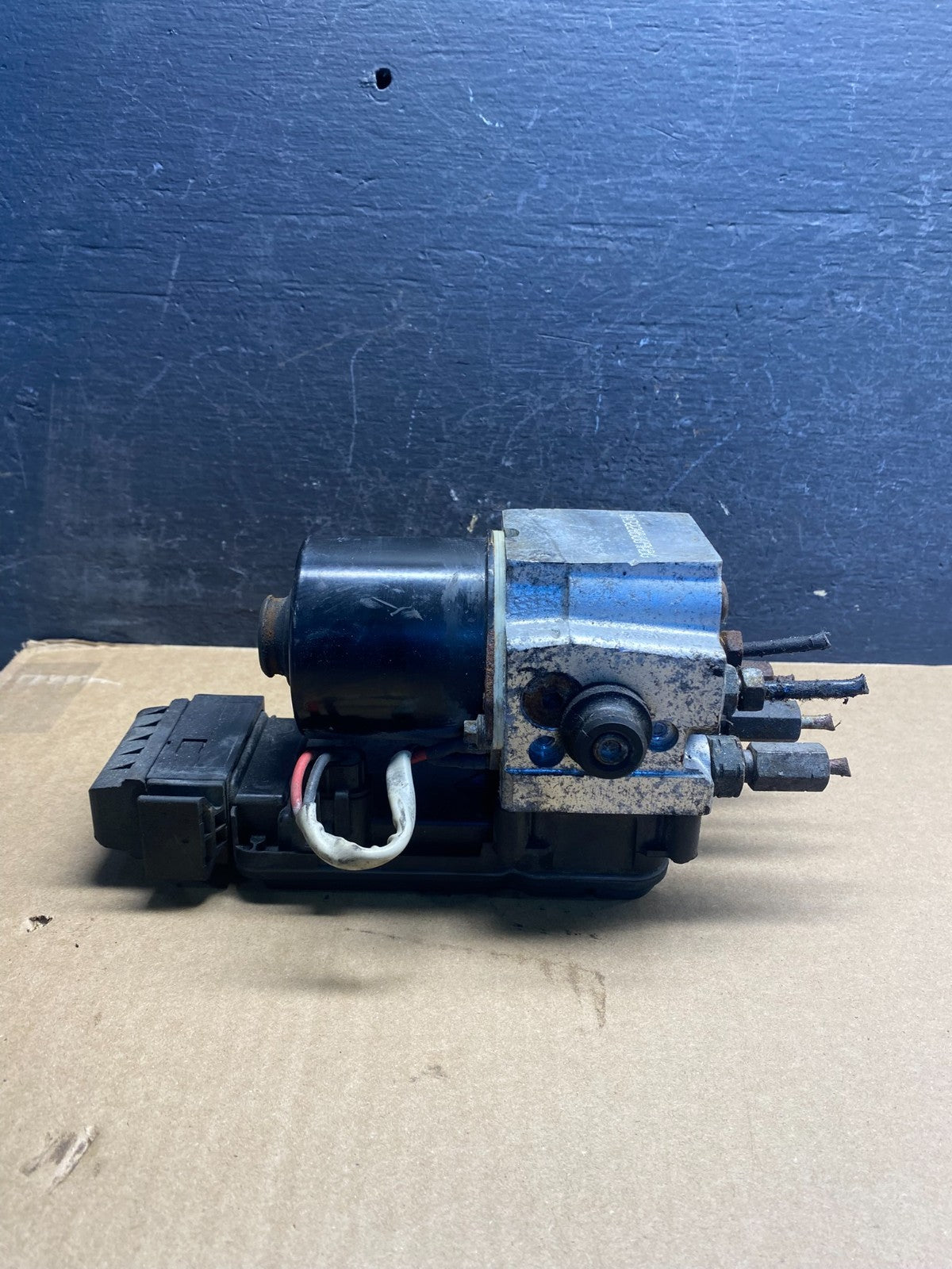 2003 2007 Ford E250 E350 Anti-Lock ABS Antilock Brake Pump af8927 DG2