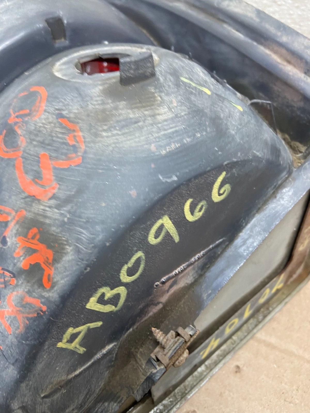 1980 Oldsmobile Delta 88 Left Driver LH Side Tail Light AB0966 LK11
