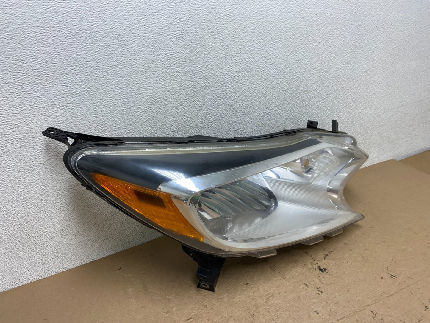 2014 2015 2016 Nissan Versa Note Right Passenger RH Side Headlight AF5023 DW2