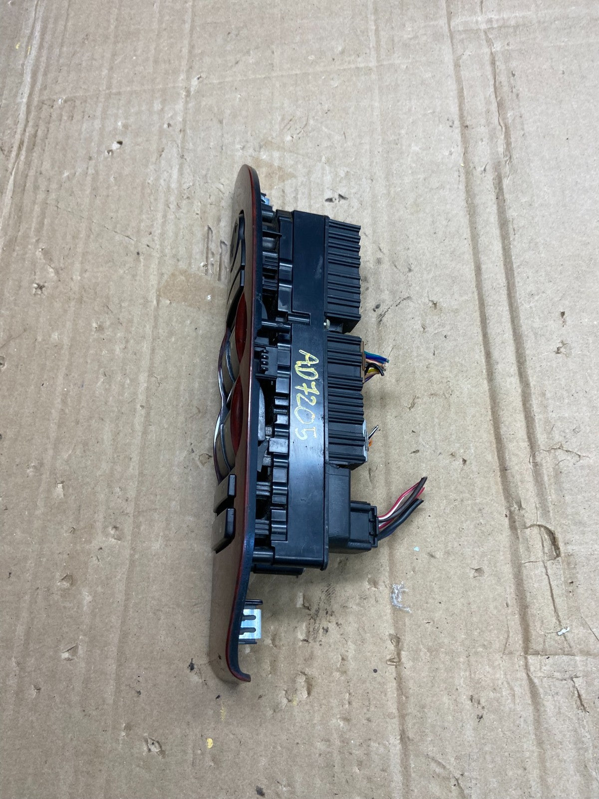 2007-2014 Cadillac Escalade Master Left Driver Power Window Switch AD7205 DG1