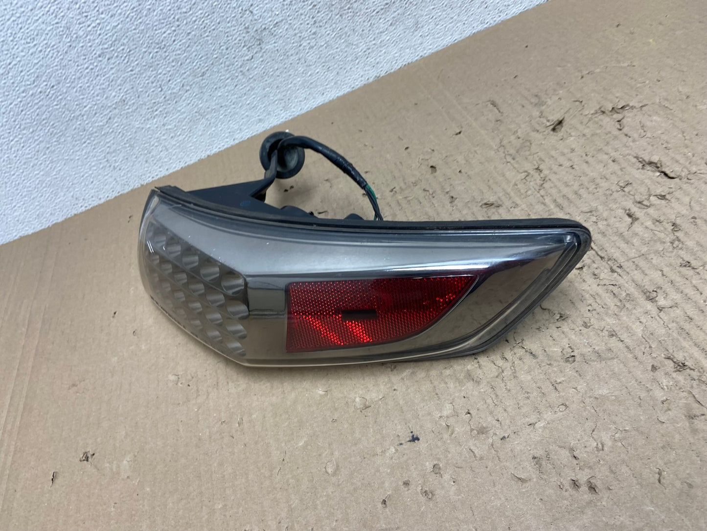 2006 2007 2008 Infiniti FX35 Right Passenger Smoked lens Tail Light AF28861