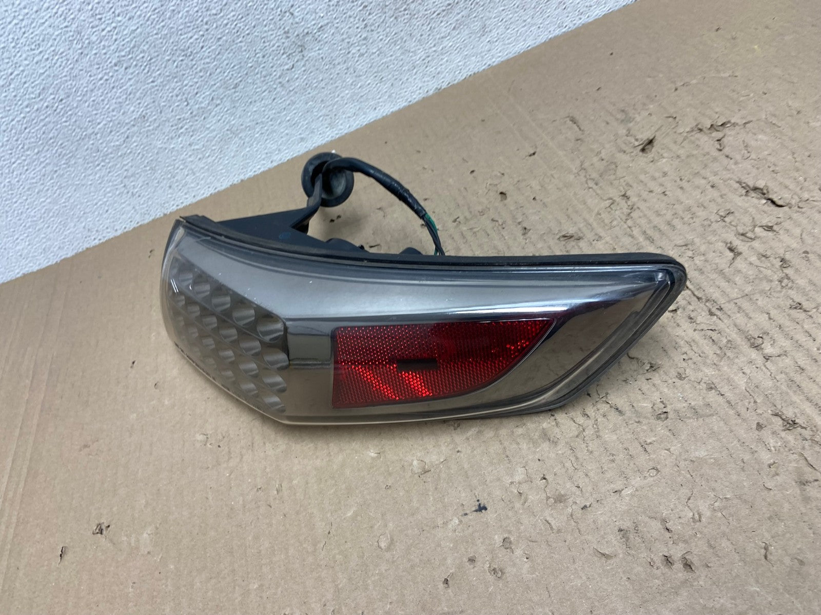 2006 2007 2008 Infiniti FX35 Right Passenger Smoked lens Tail Light AF28861