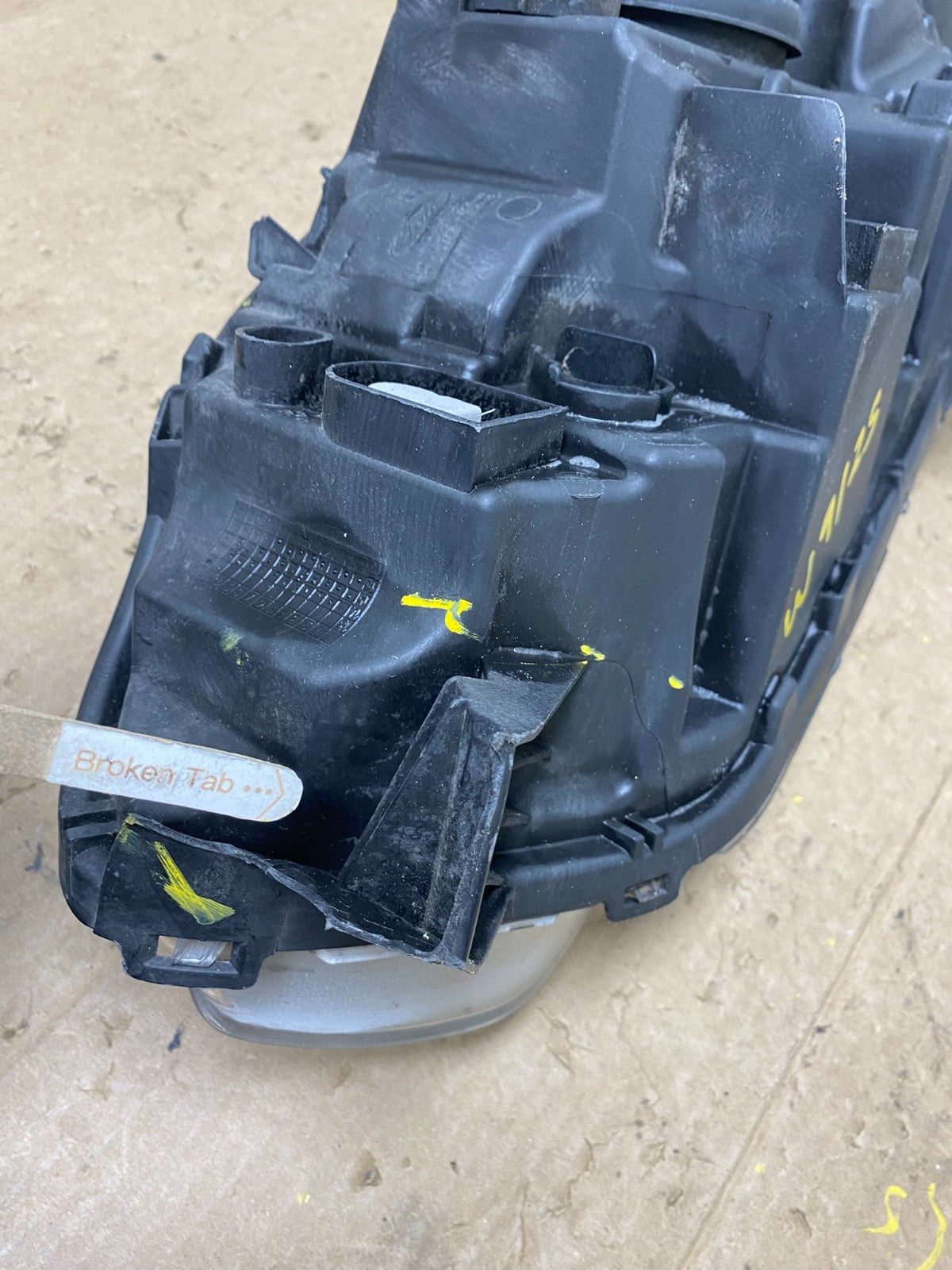 2014 to 2021 Ford Transit Connect Left Driver LH Side Headlight OEM W9125 DG8