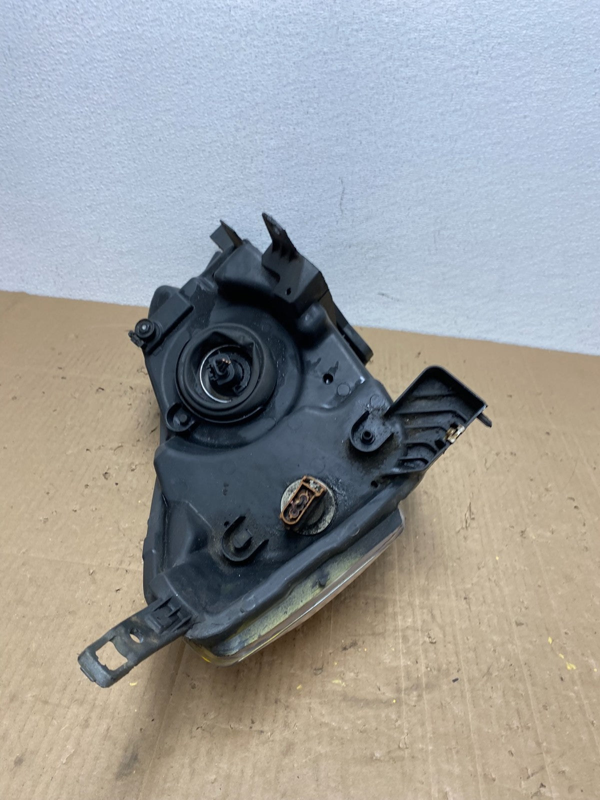 2013 to 2017 Nissan NV200 Left Driver LH Halogen Headlight AC0366 DW8