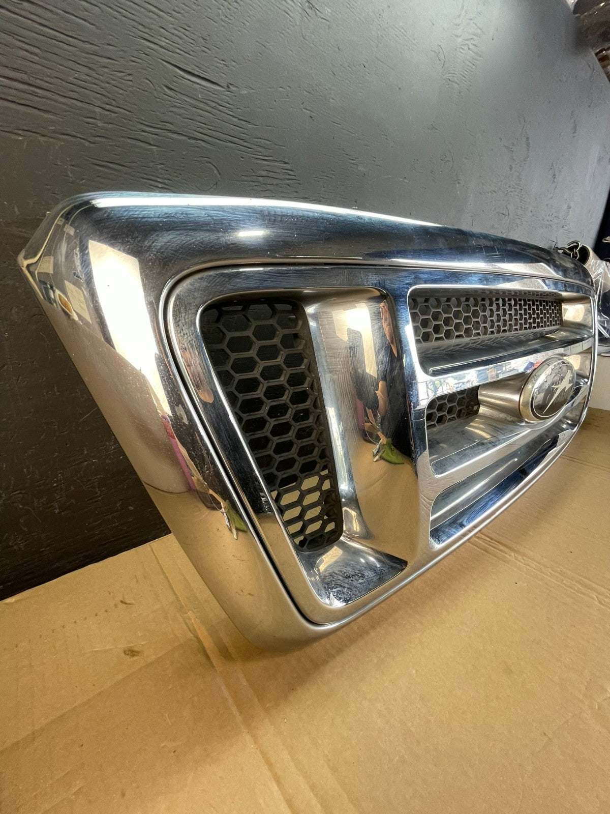 2004 to 2008 Ford F150 F-150 Front Upper Grill Grille ac5281 DG1