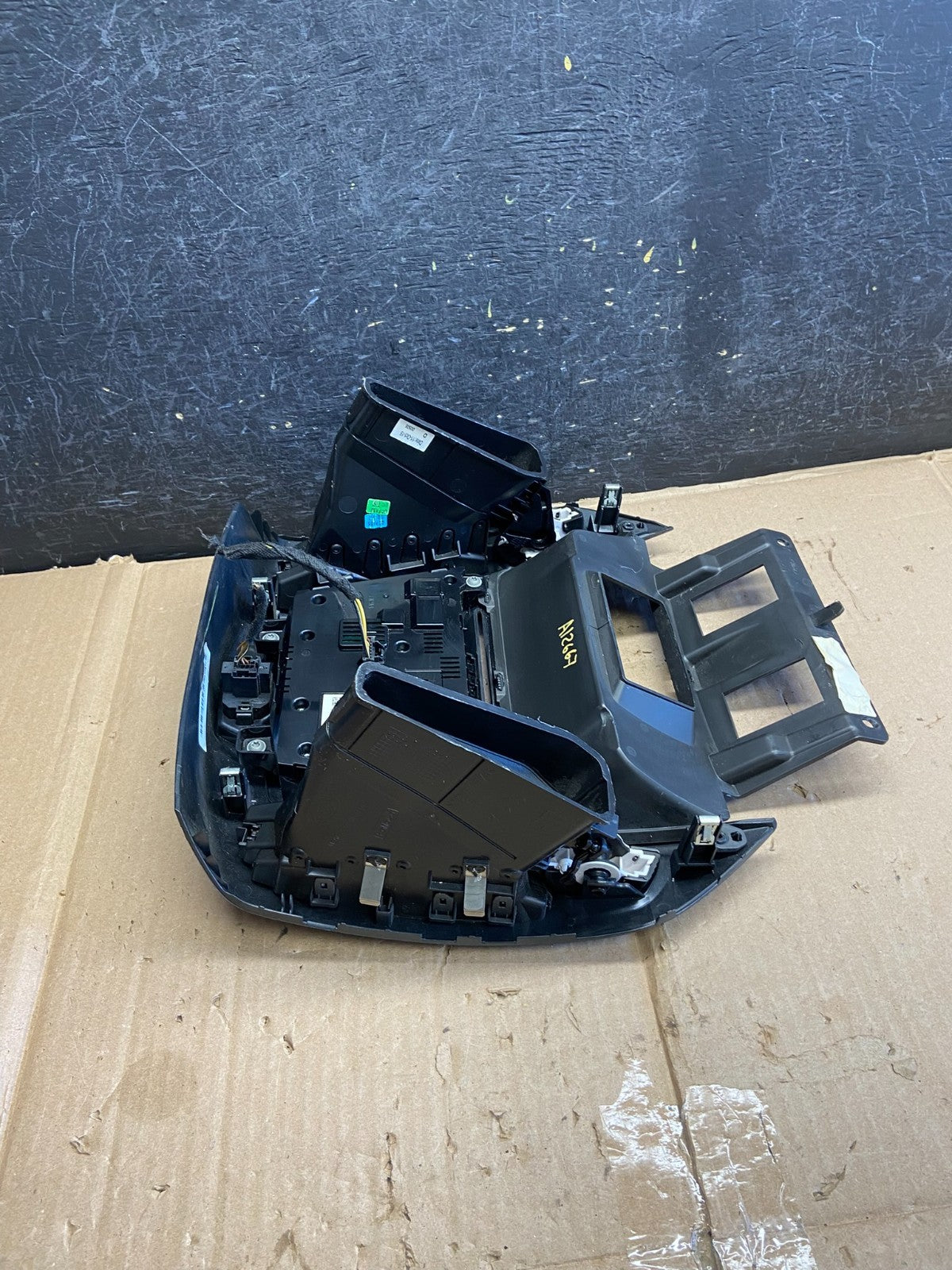 2015 to 2017 Ford Transit Connect Radio Audio Control Bezel Air Vent ai2667 DG4