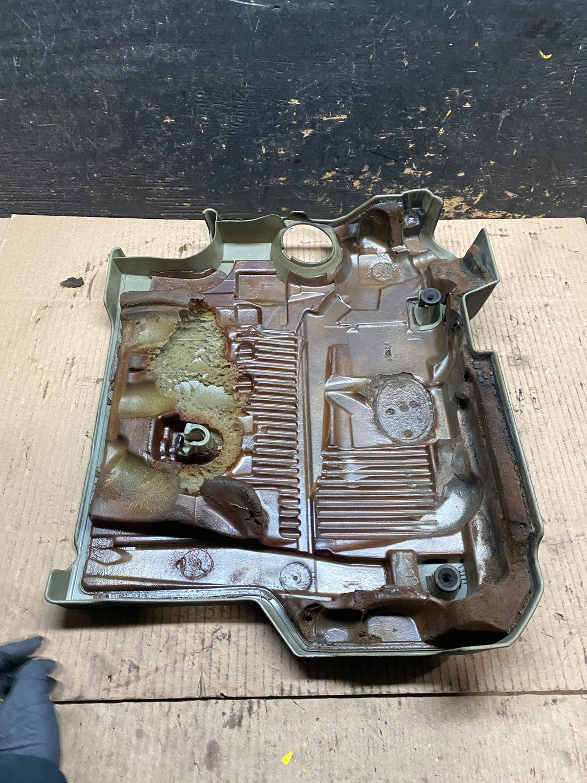 2008 to 2010 Toyota Highlander Top Engine Cover Lid OEM w5656 DG6