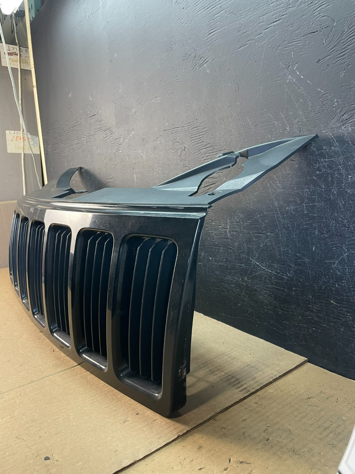 2008 2009 2010 Jeep Grand Cherokee Front Upper Grill Grille AD0241 DG1