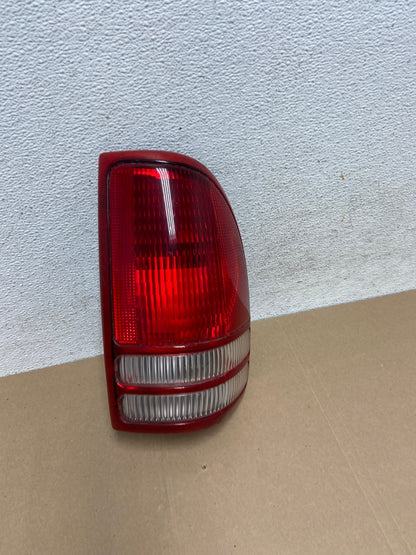 1997 - 2004 Dodge Dakota Right Passenger Rh Side Tail Light AE6614 LK2