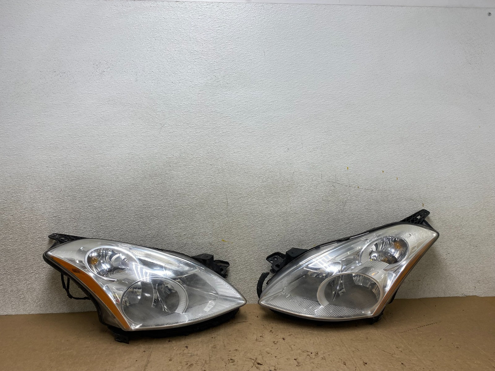 Sedan 2010 2011 2012 Nissan Altima Headlights Halogen Left+Right Side X2631 DW0