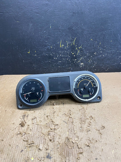 2011 Mack LE Instrument Panel Cluster Z98650