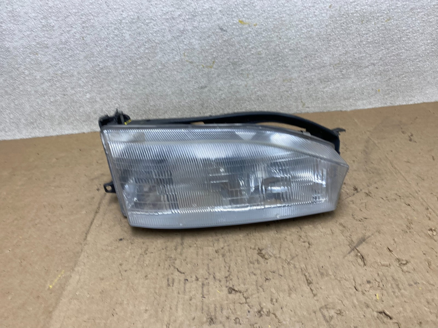 1992 1993 1994 Toyota Camry Right Passenger RH Halogen Headlight TYC W9354 DW0