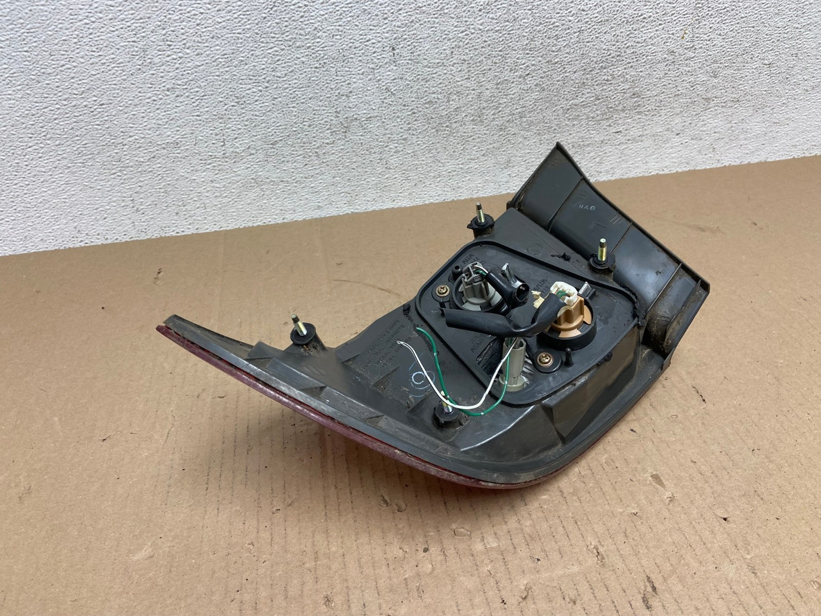 2000 2001 Lexus ES300 Outer Left Driver Lh Side Tail Light AE7248 LK5