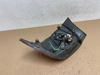 2000 2001 Lexus ES300 Outer Left Driver Lh Side Tail Light AE7248 LK5