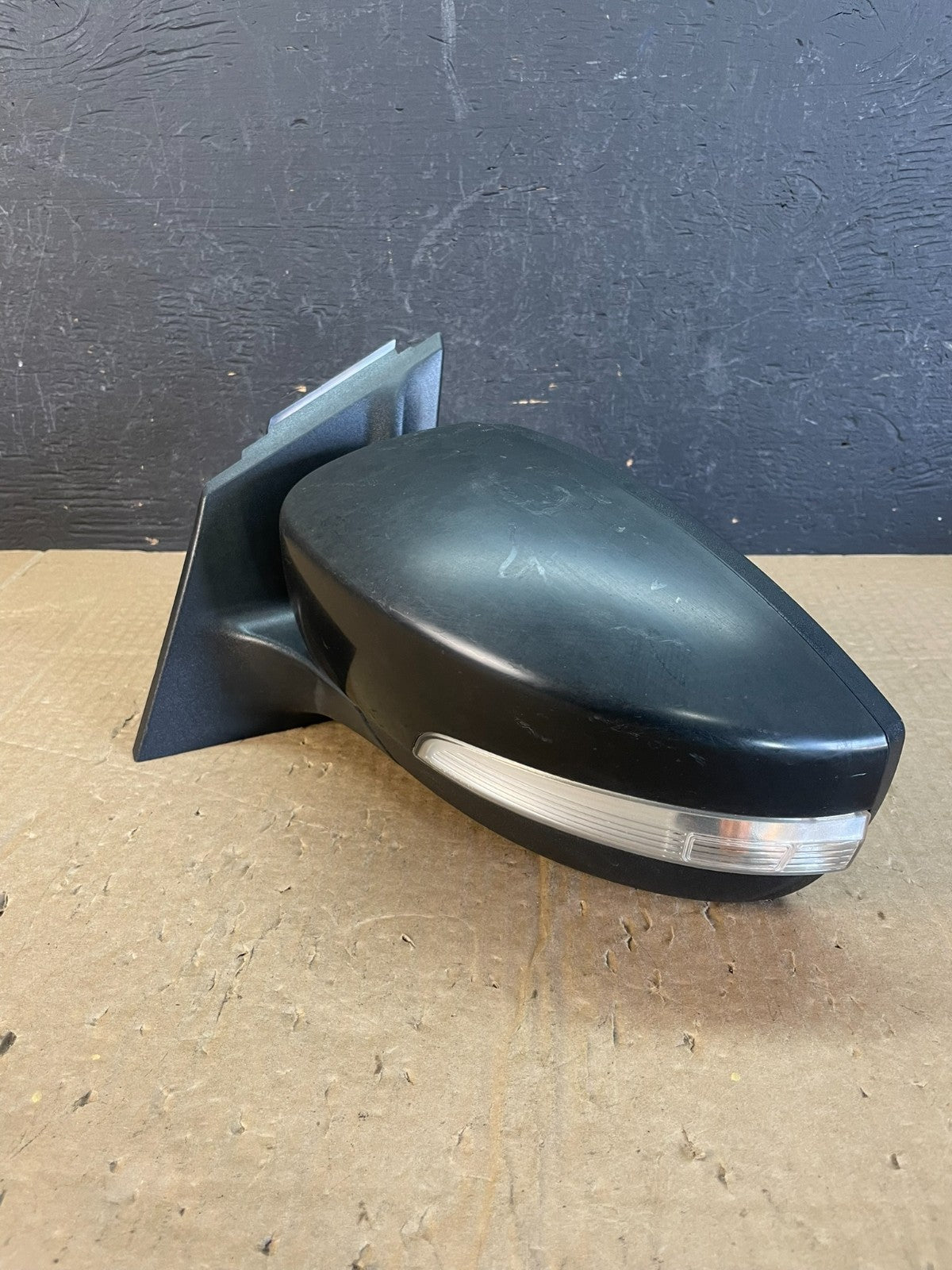 2015 to 2018 Ford Focus Left Driver View Door Mirror Turn Signal AC9900 DW1